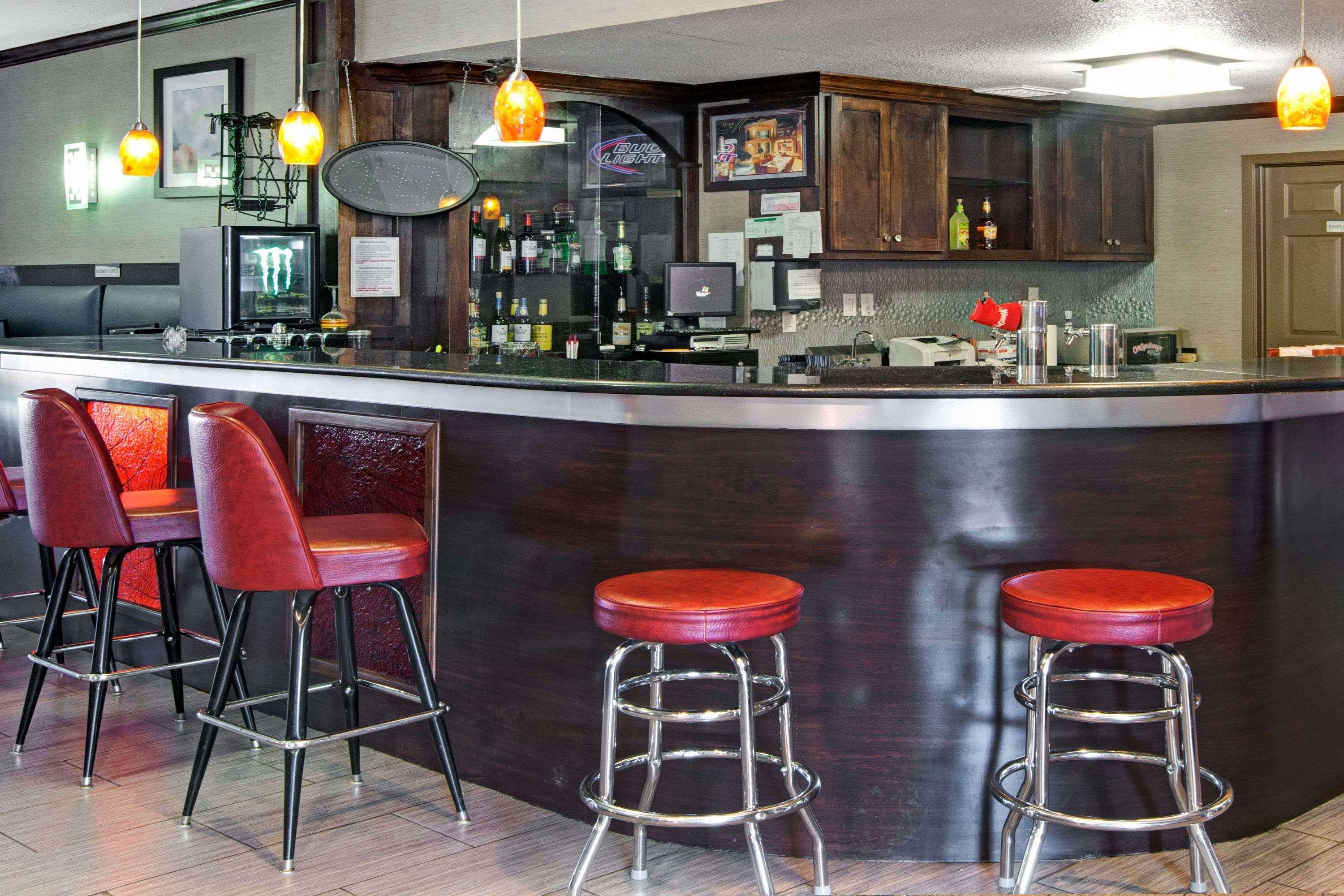 Hotel Ramada By Wyndham Houston Intercontinental Airport South Esterno foto