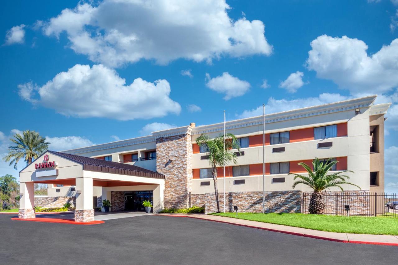 Hotel Ramada By Wyndham Houston Intercontinental Airport South Esterno foto